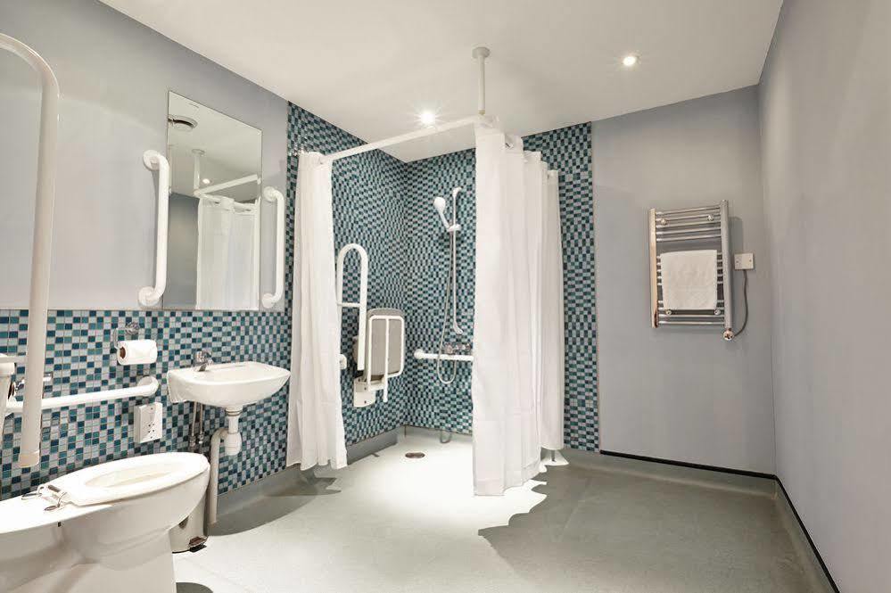By Marriott Tower Bridge Hotel 4*