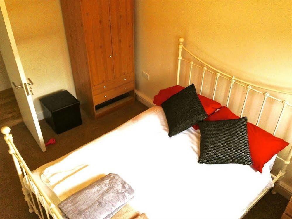Balfern 2* London
