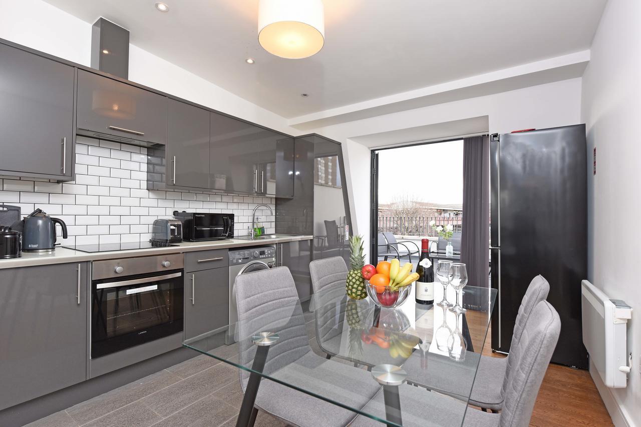 Aparthotel Modern & Spacious 2 Bed At Clapham Junction London