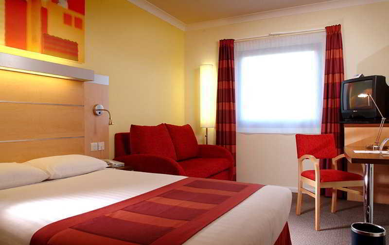 Express Park Royal By Ihg 3* London