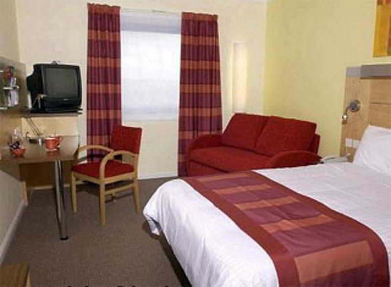 Express Park Royal By Ihg Hotel