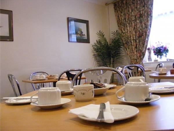 Blades Hotel 3*