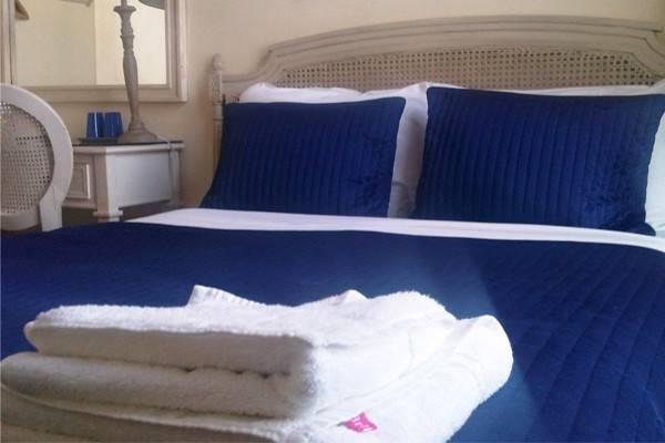 Hotel Blades