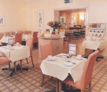 Eden Plaza Kensington Hotel 2*
