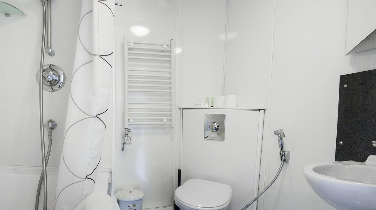 Caledonian Flats Apartment London