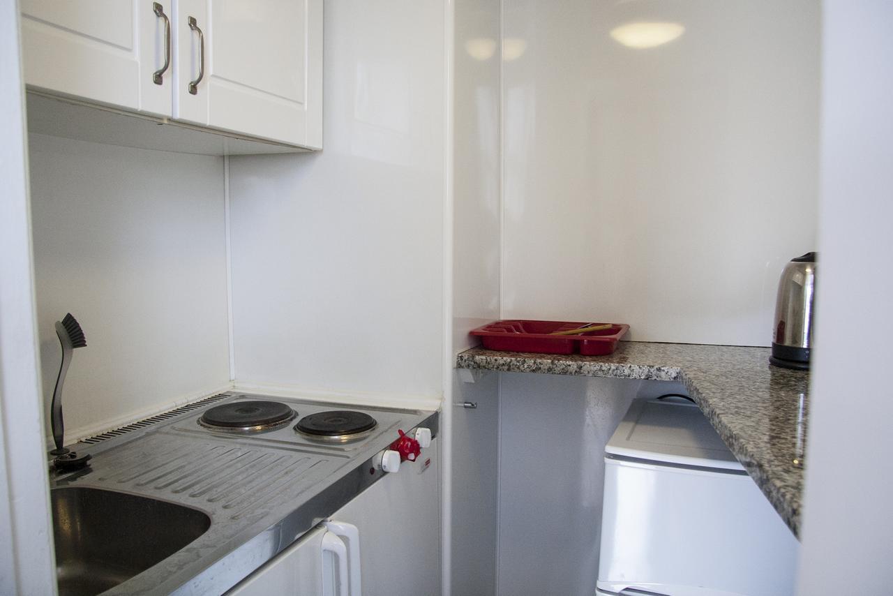 Caledonian Flats Apartment