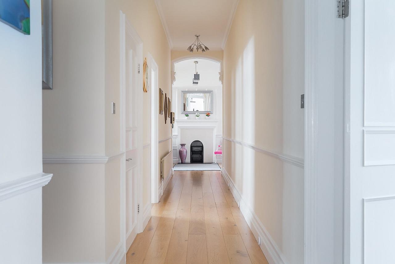 Apartment On Duke Street *