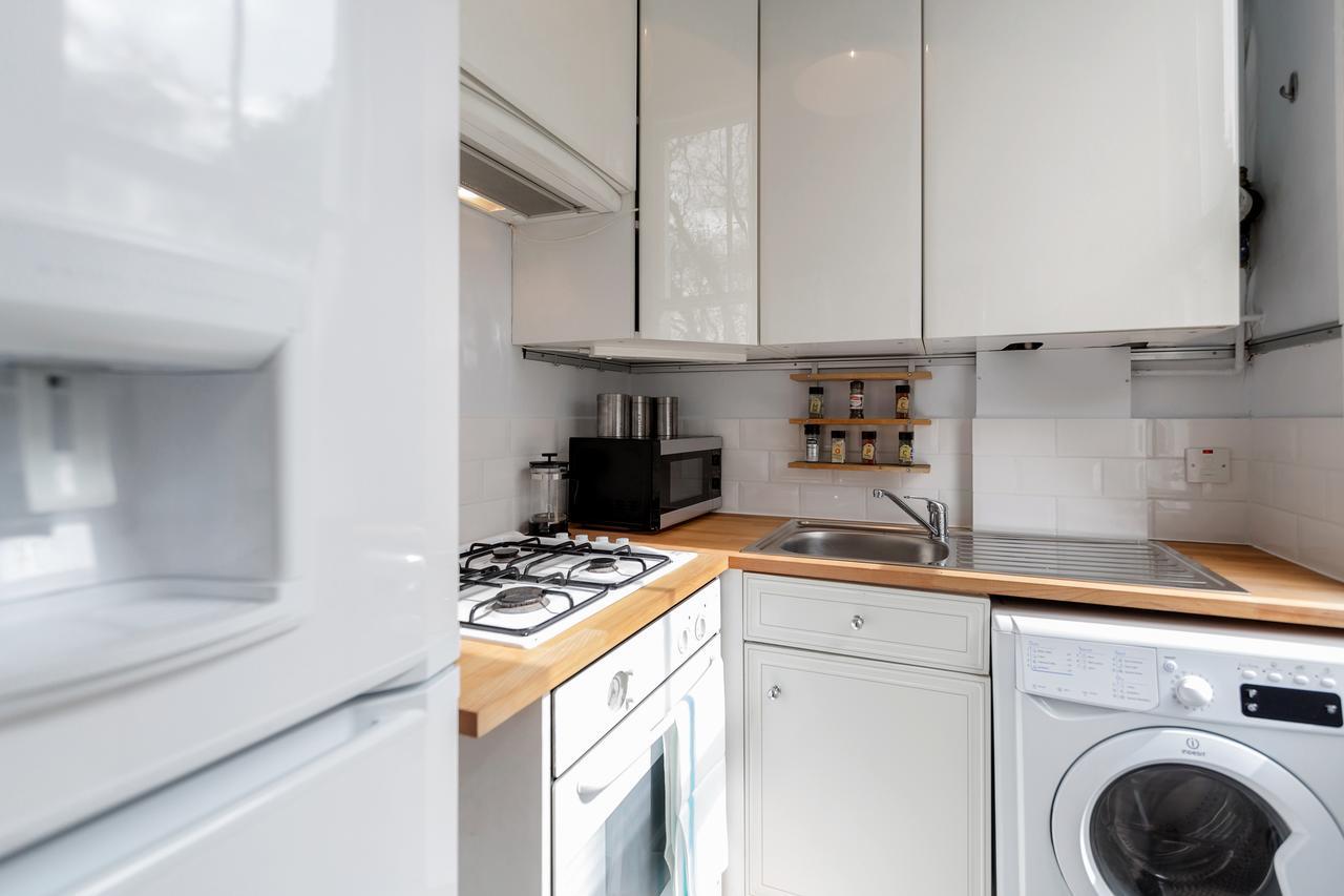 Apartment Earls Court By Basetogo *