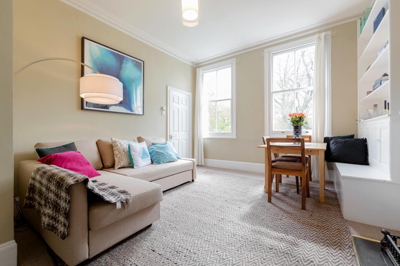 Apartment Earls Court By Basetogo *