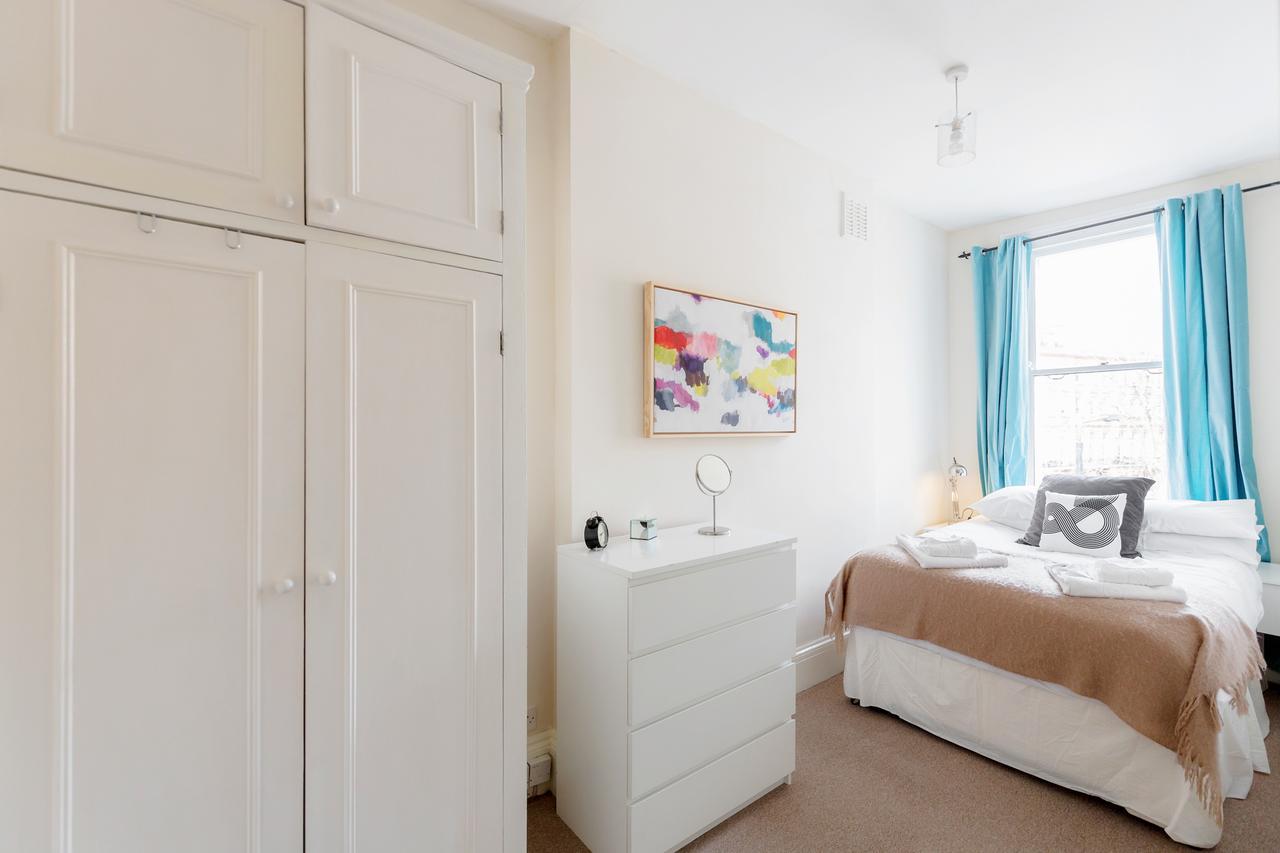 Earls Court By Basetogo Apartment London