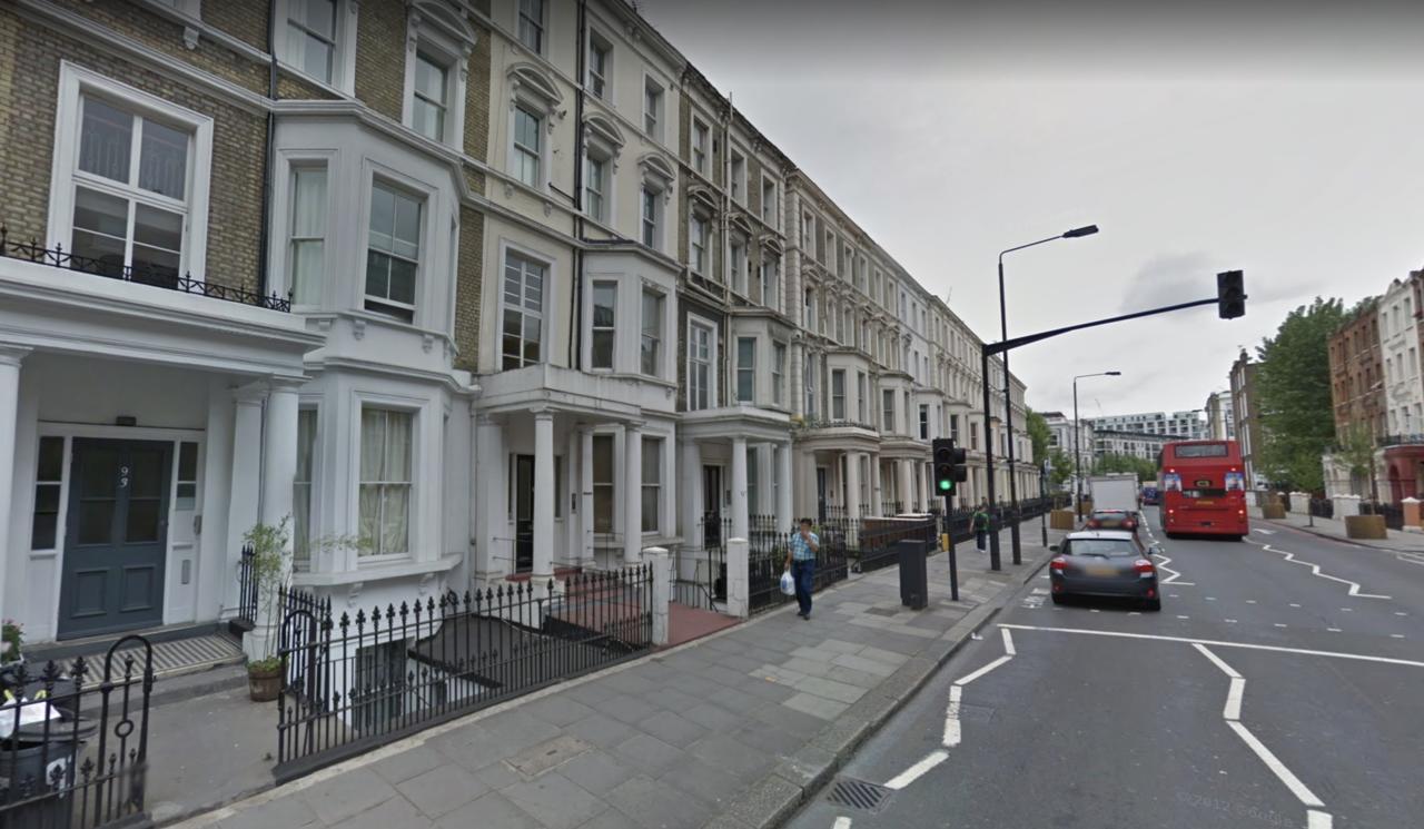 Earls Court By Basetogo Apartment *