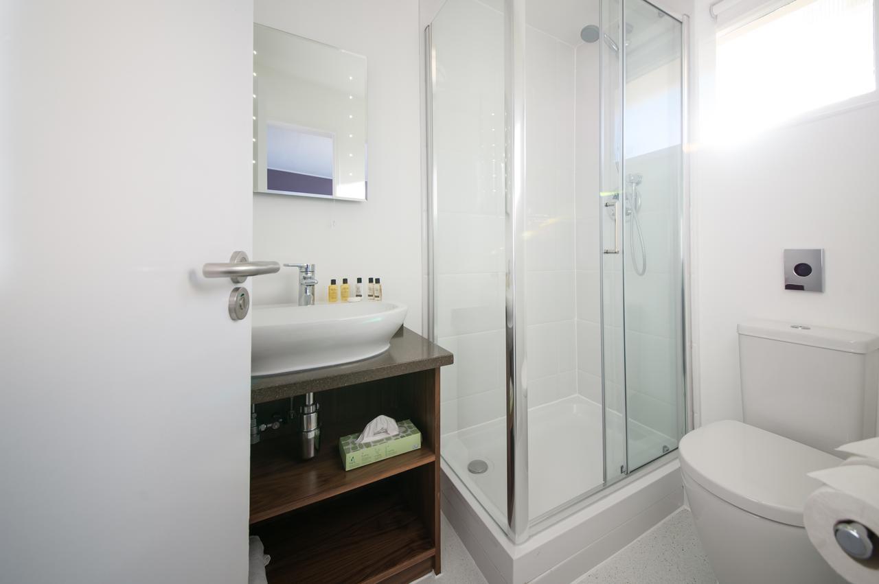 The Crown & Greyhound By Innkeeper's Collection 4* London