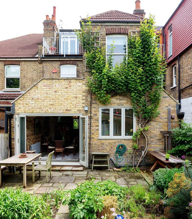 Veeve - West Escape * London