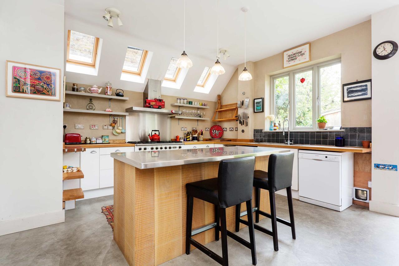Holiday home Veeve - West Escape London
