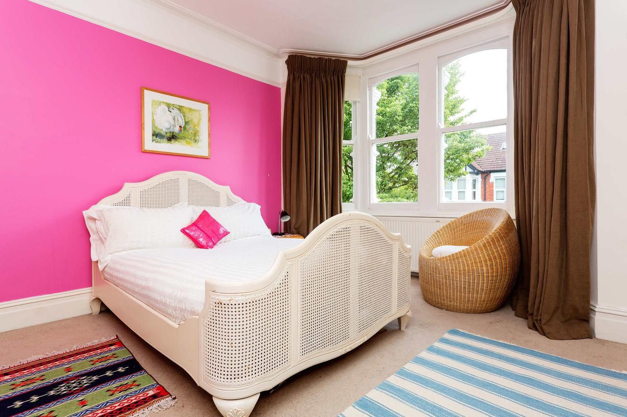 Veeve - West Escape Holiday home London