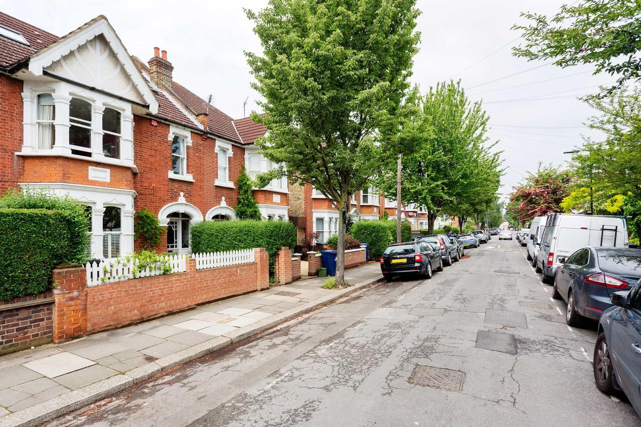 Veeve - West Escape Holiday home London