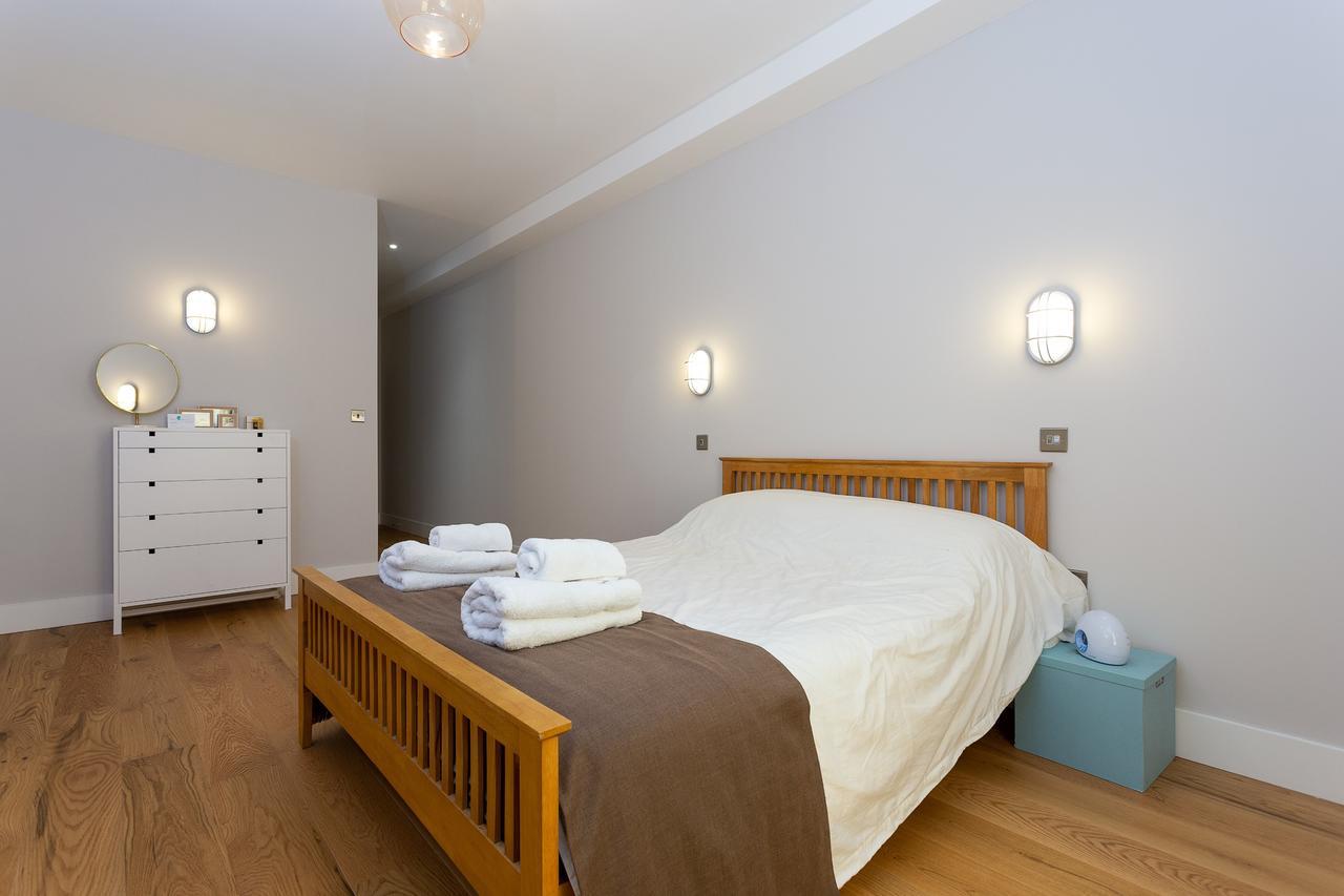 1 Bedroom Converted Warehouse In Stoke Newington Apartment London