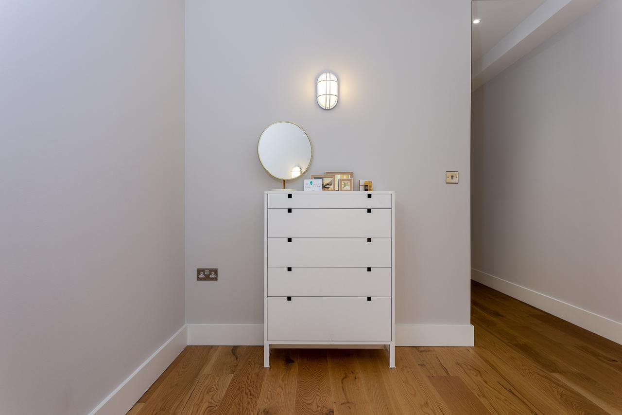 1 Bedroom Converted Warehouse In Stoke Newington * London