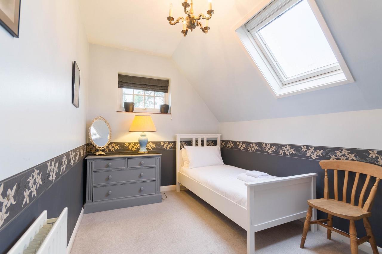 Apartment New Cosy 2 Bedroom Detached House West Finchley London