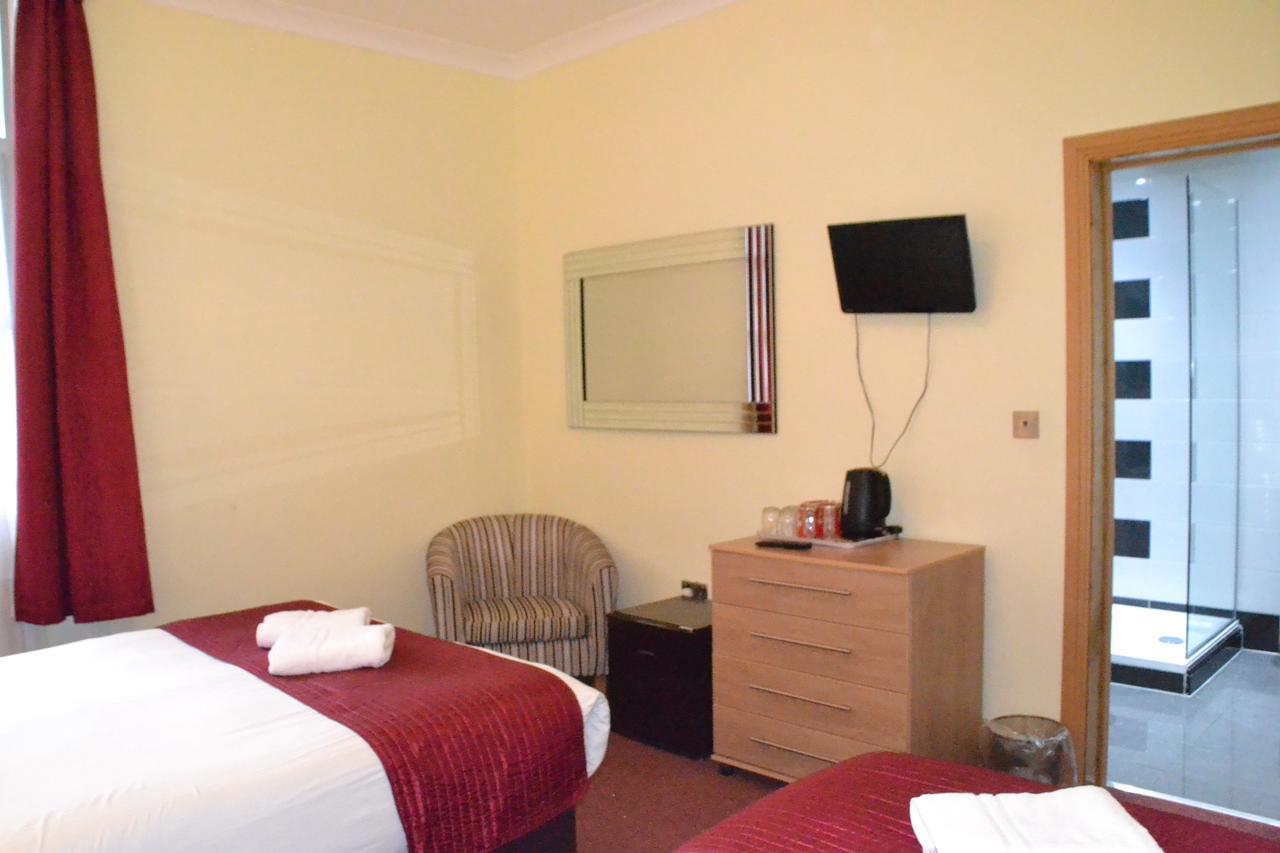 65 Hotel 2*