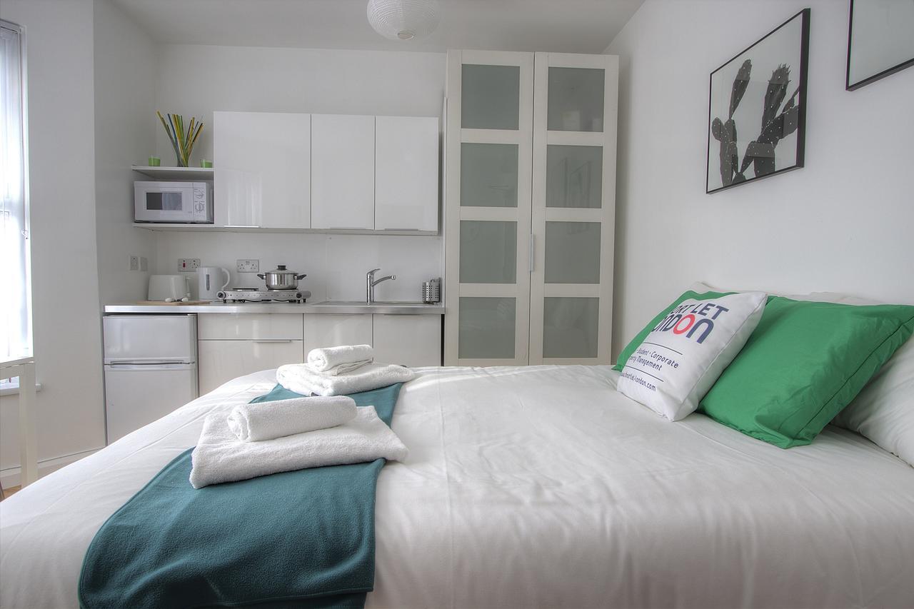 Chaplin Apartments Apartment *