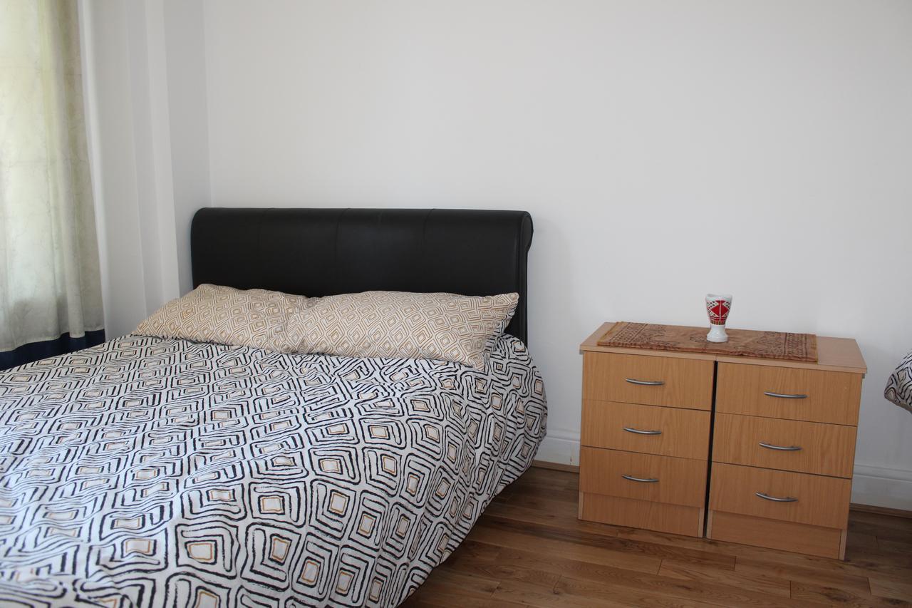 Park West Apartment London