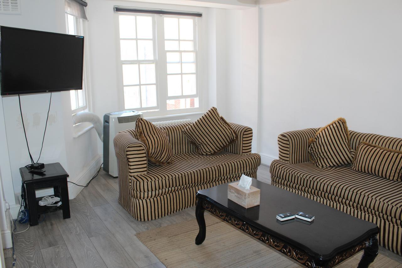 Park West Apartment London