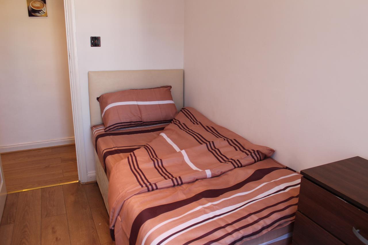 Park West Apartment London