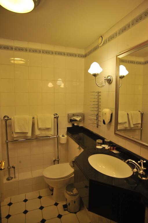 The Westland 3* Londen