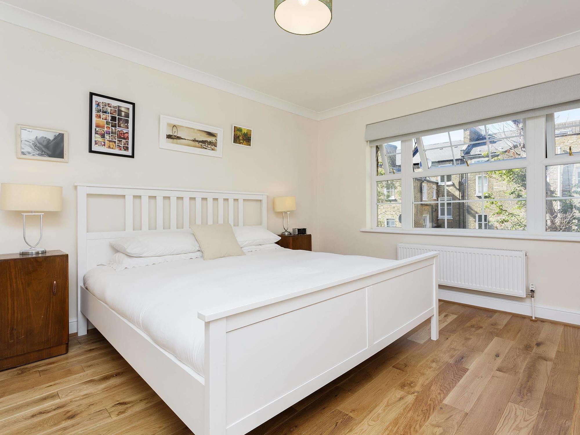 Veeve 3 Bed Flat With Parking Walford Road Stoke Newington 4*
