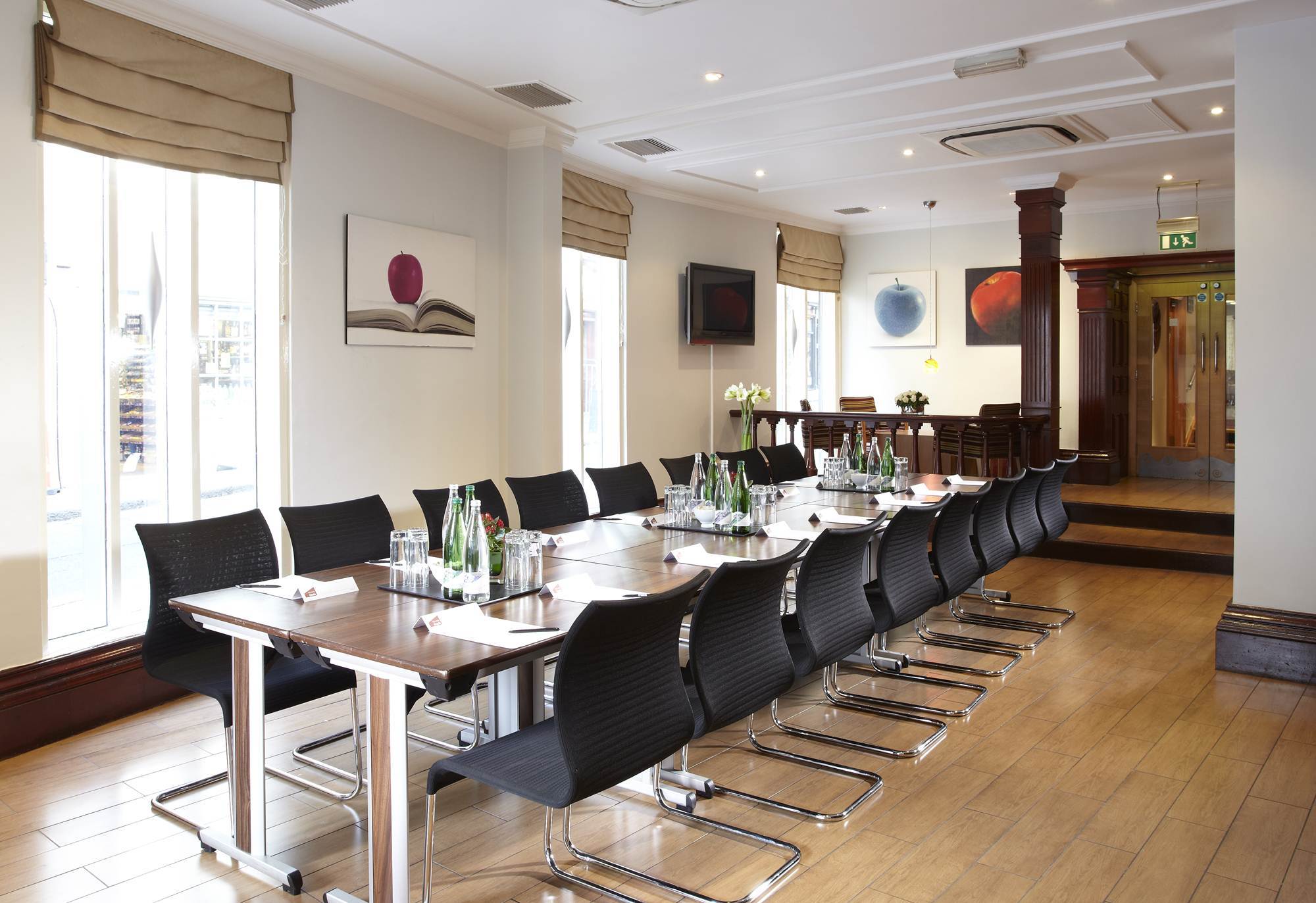 Thistle Trafalgar - Leicester Square 4* Londen