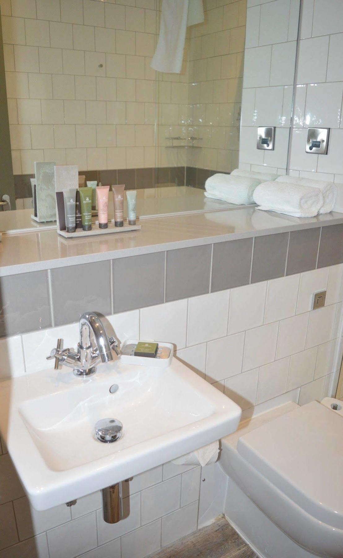 The Brook Hotel 3*