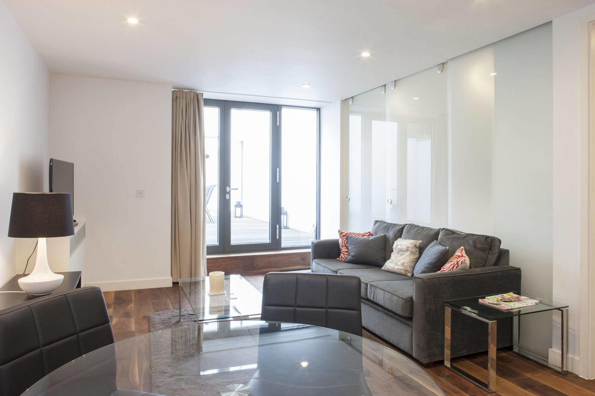 The Oxford Circus Residences Apartment *