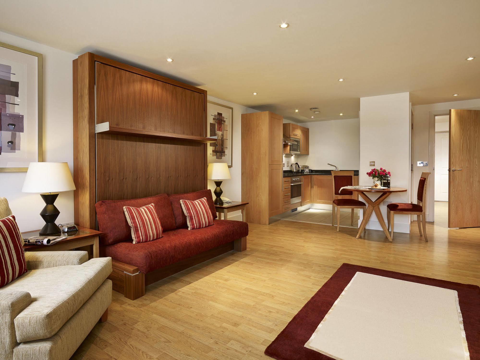 Apartahotel Marlin Bridge - Empire Square