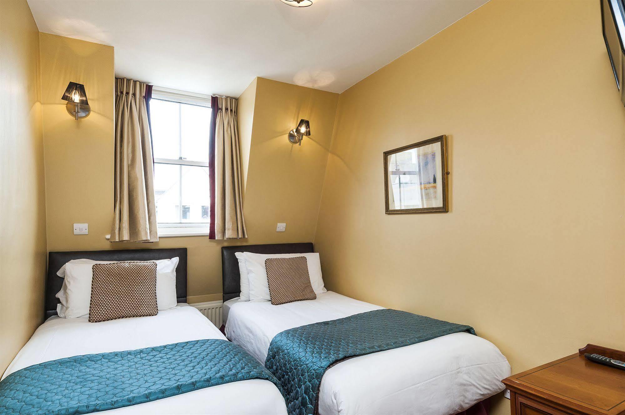 Park Avenue Craven Hyde Park Hotel 3*