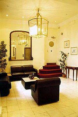 Wedgewood Hotel 2*
