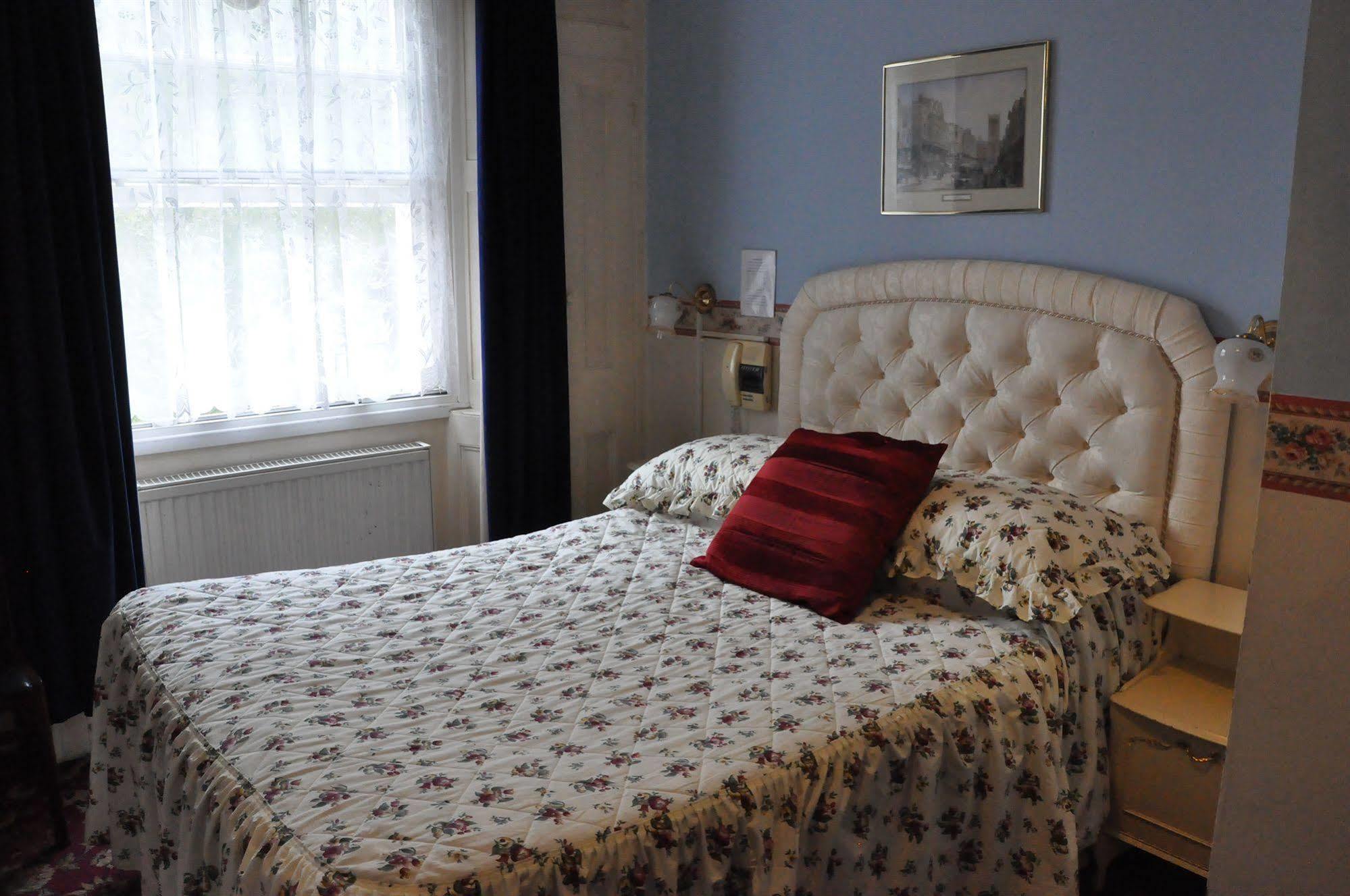 Albro House Hotel 2*