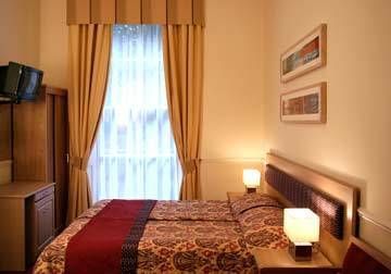 Kingswaypark At Park Avenue 3* London