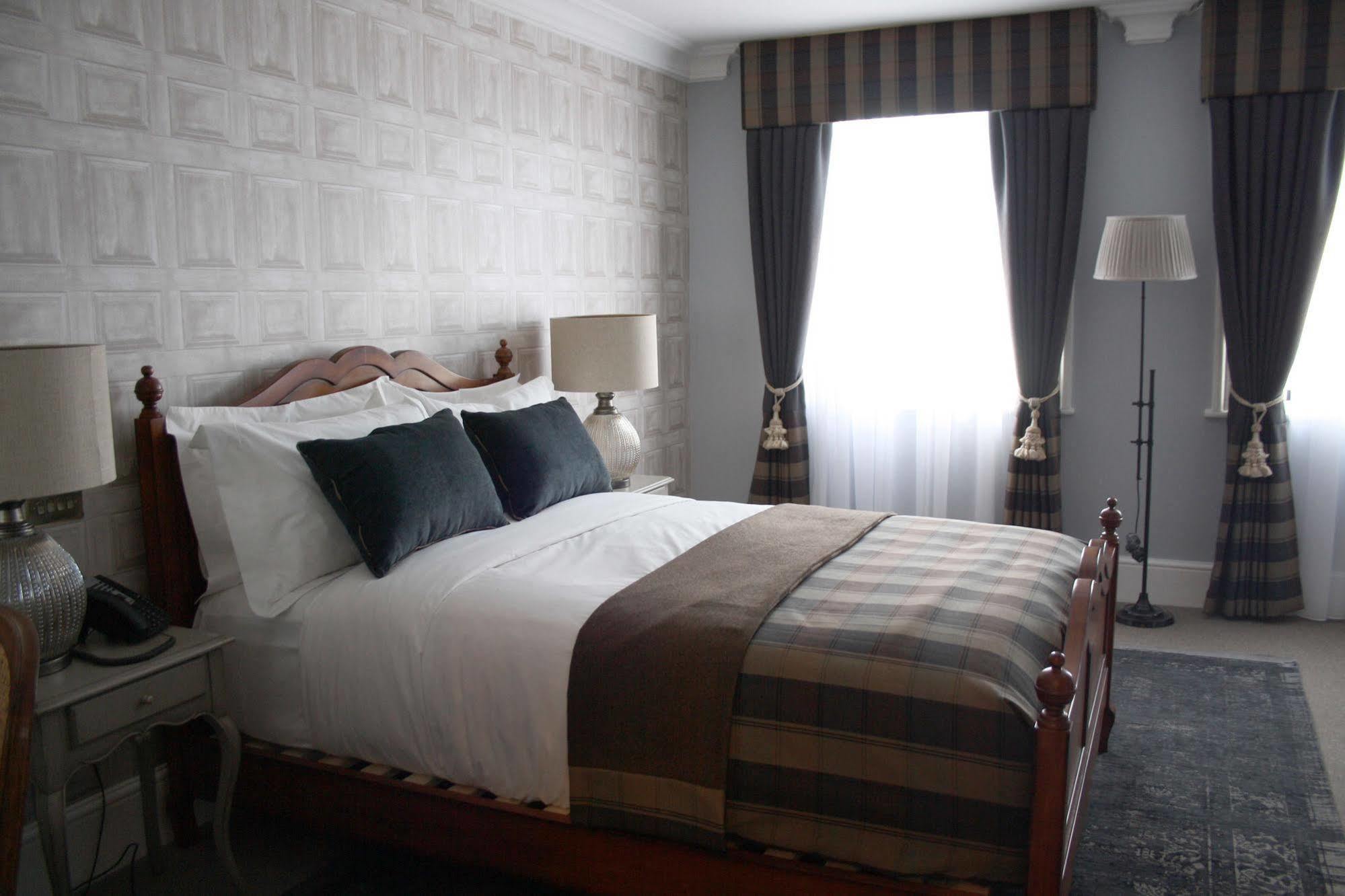 The Clerk & Well Pub And 4* London