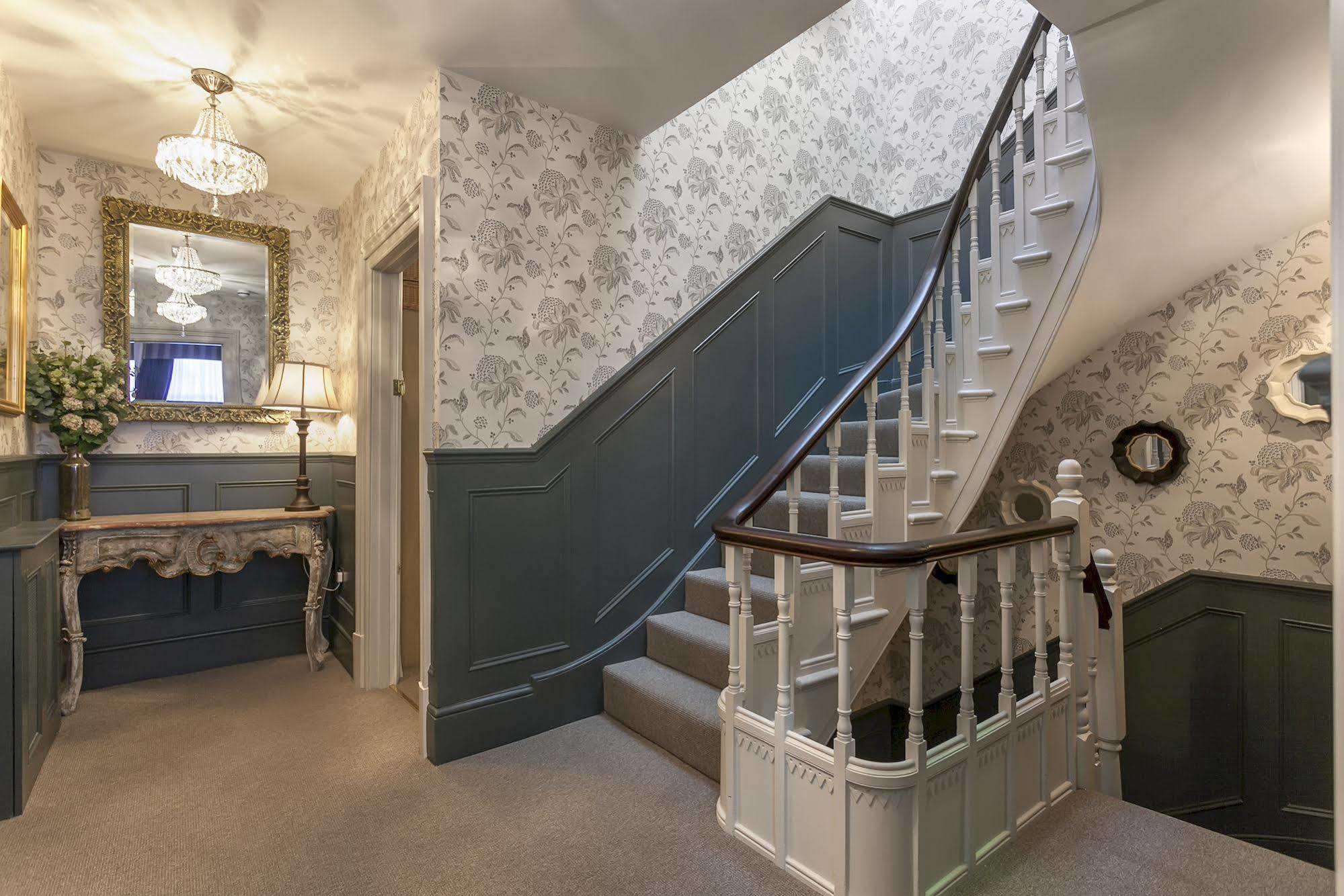 The Clerk & Well Pub And 4* London