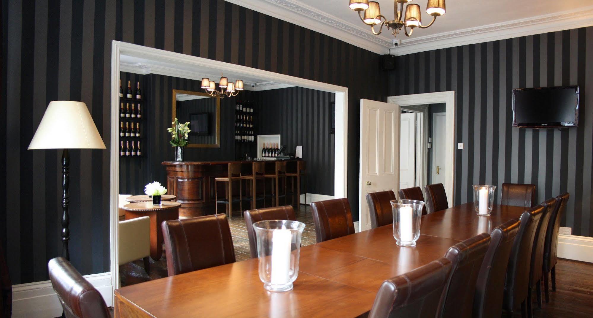 The Clerk & Well Pub And Hotel London