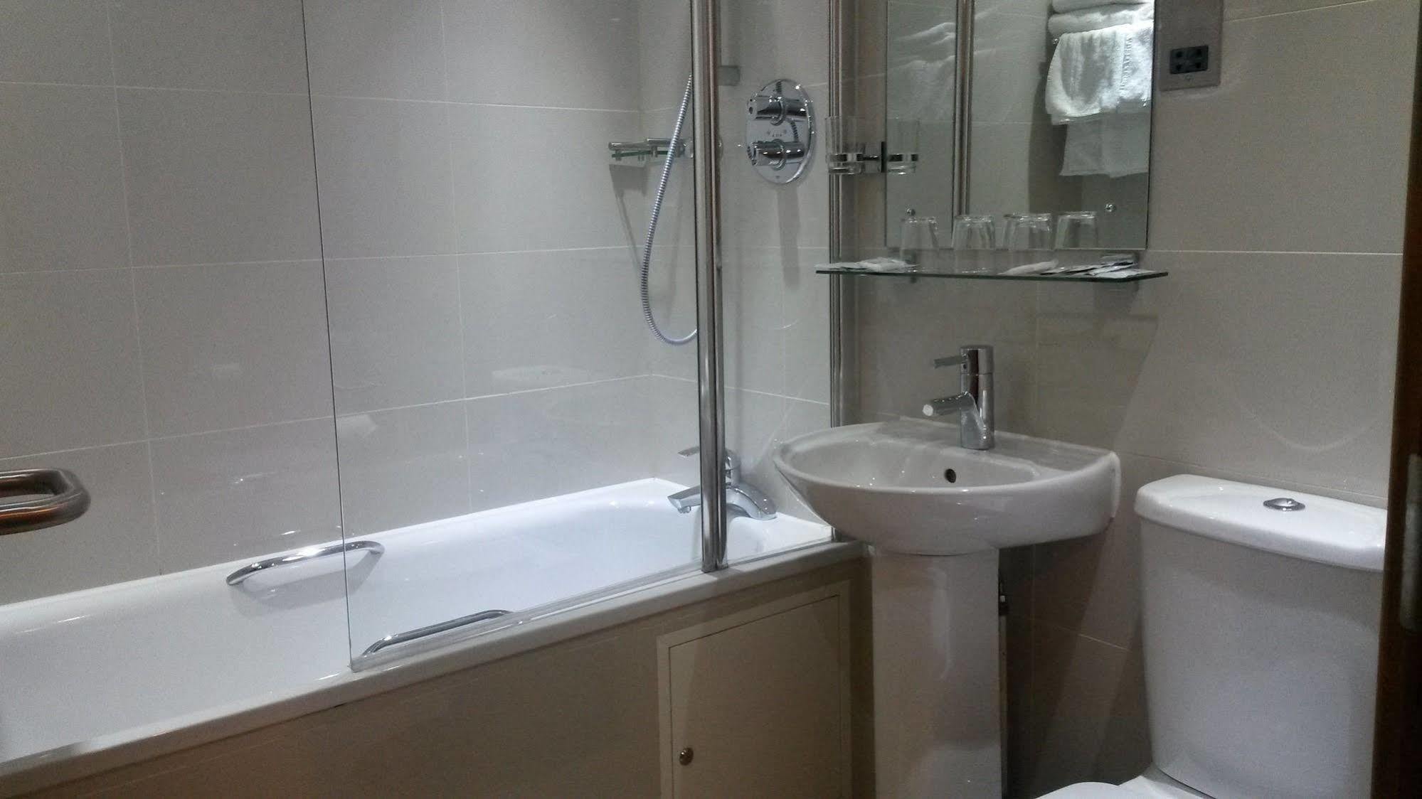 Regency Parkside Hotel London