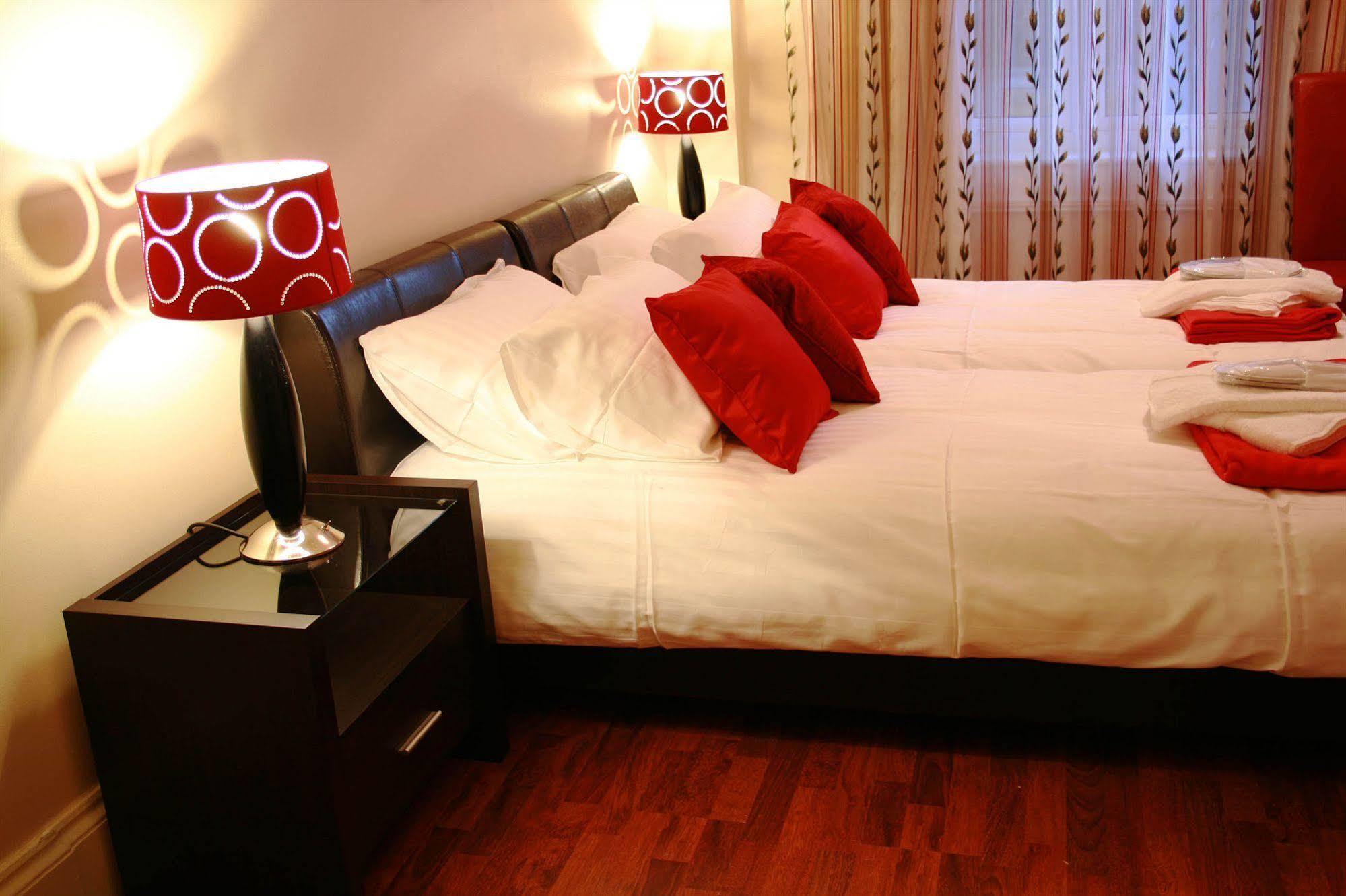 Makedonia 3*