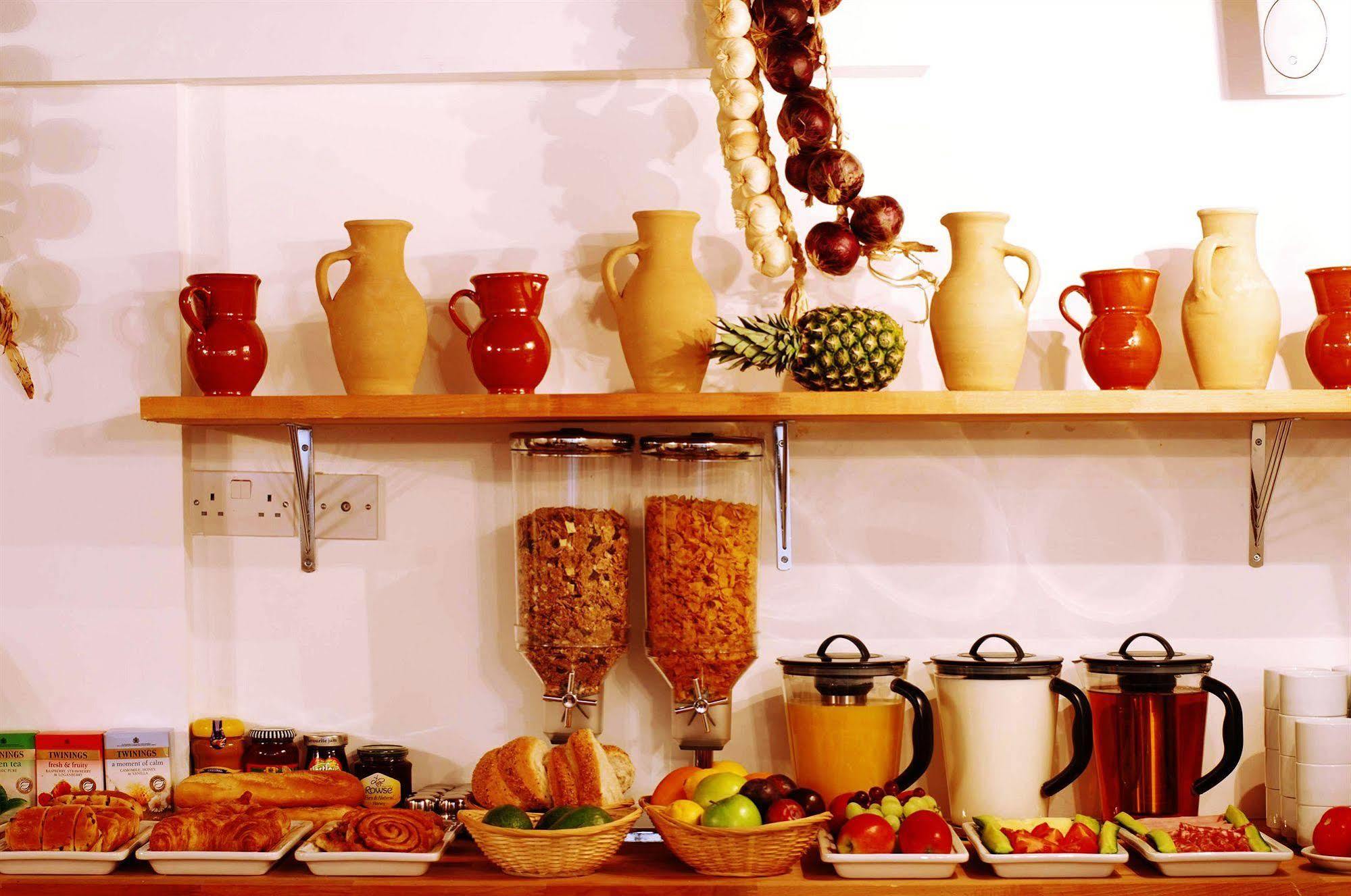 Makedonia Hotel London