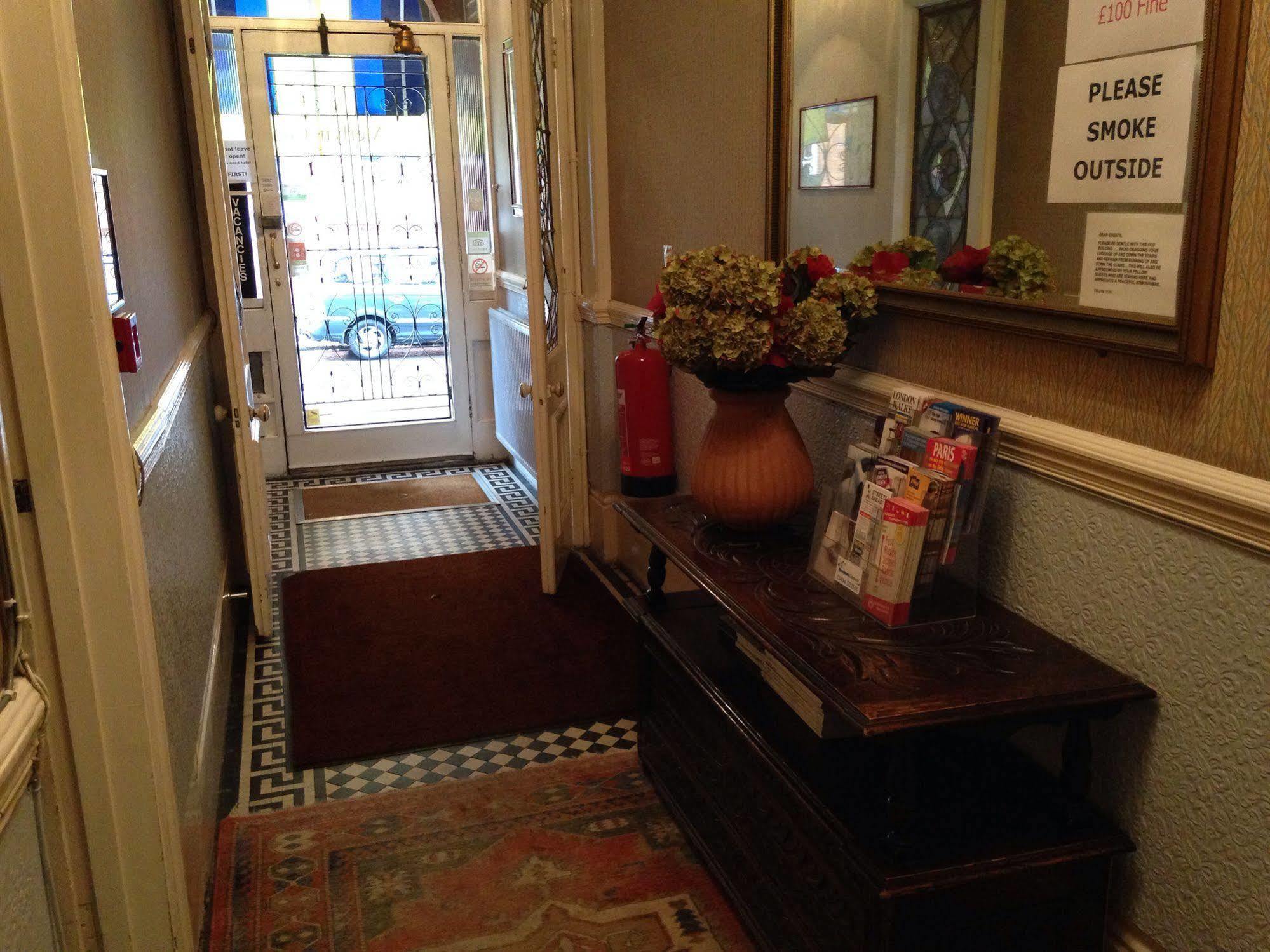 Merlyn Court 2* London
