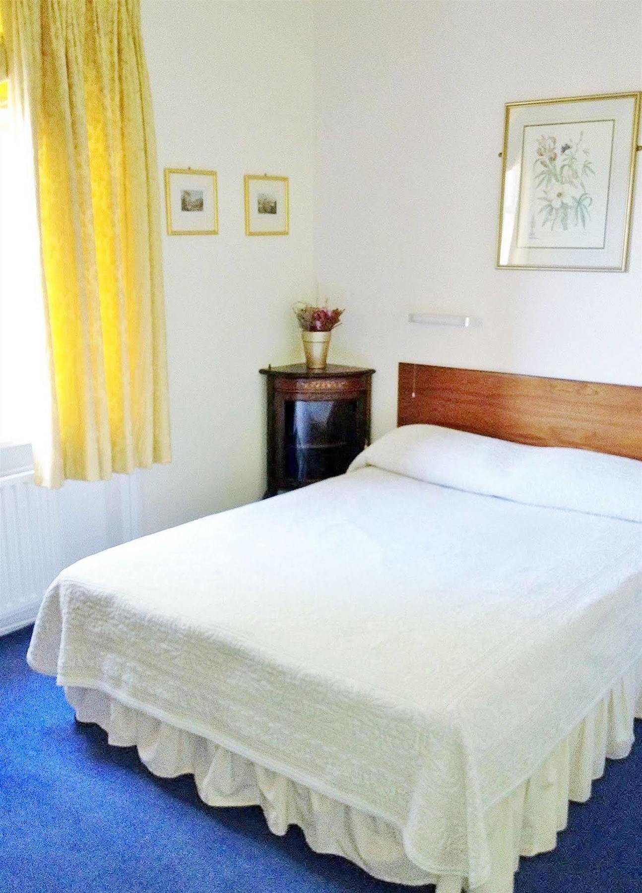 Merlyn Court Hotel