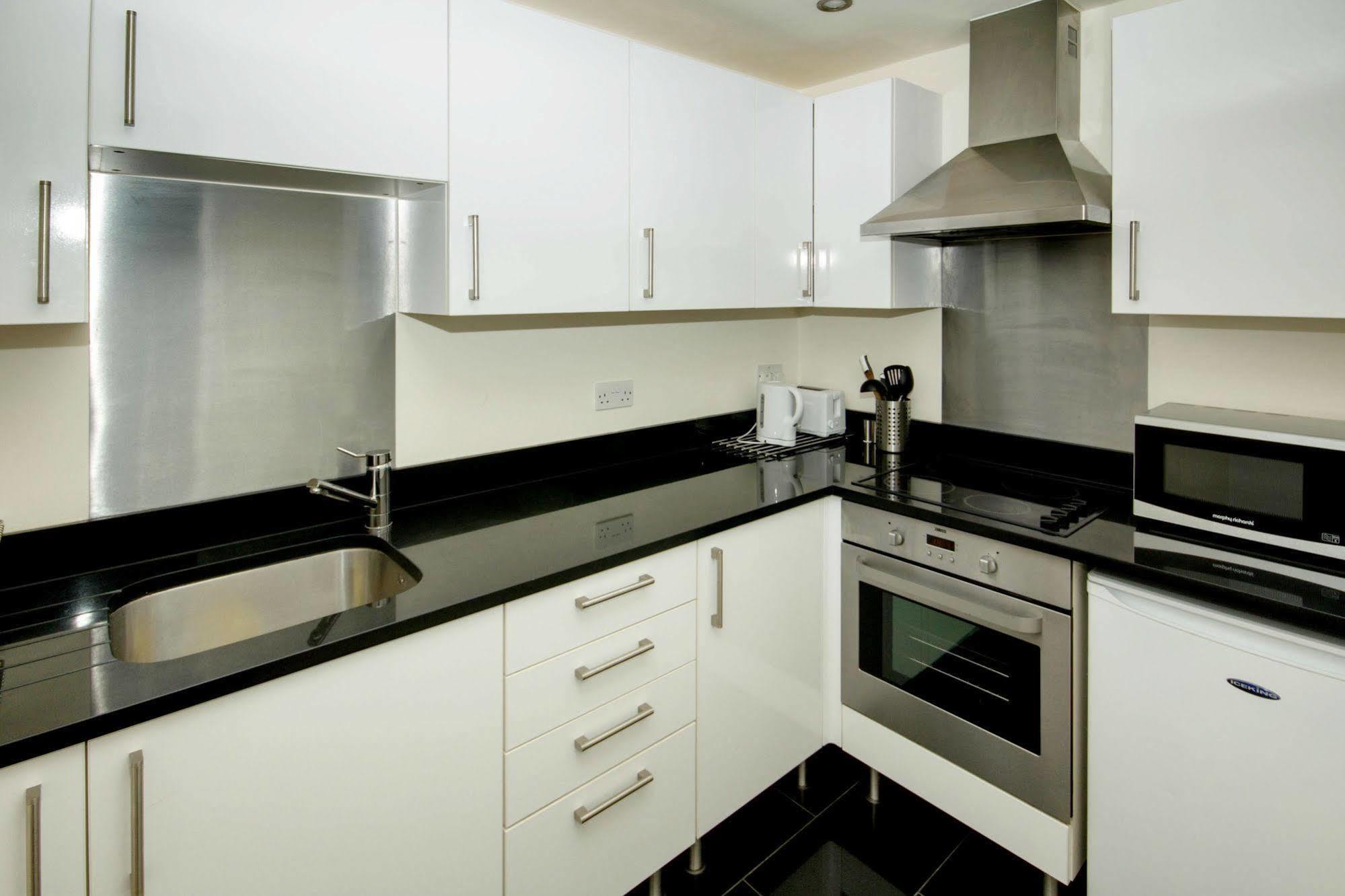 Finsbury Serviced Apartahotel