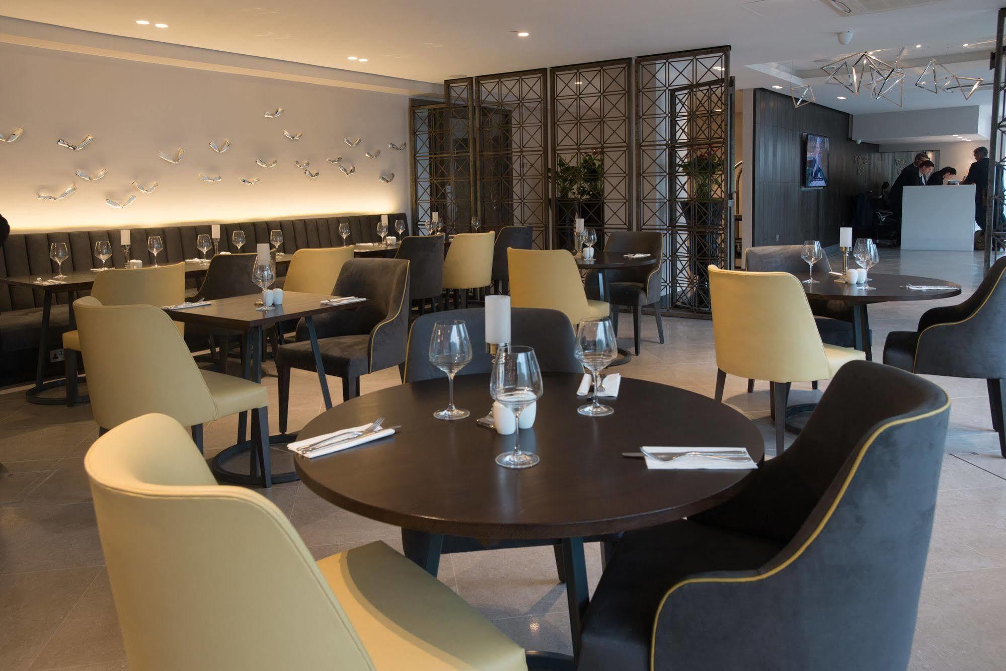 St George's - Wembley 4* Londen