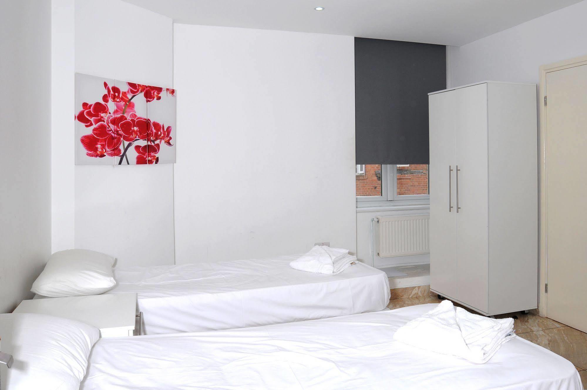 Hostel Abercorn House