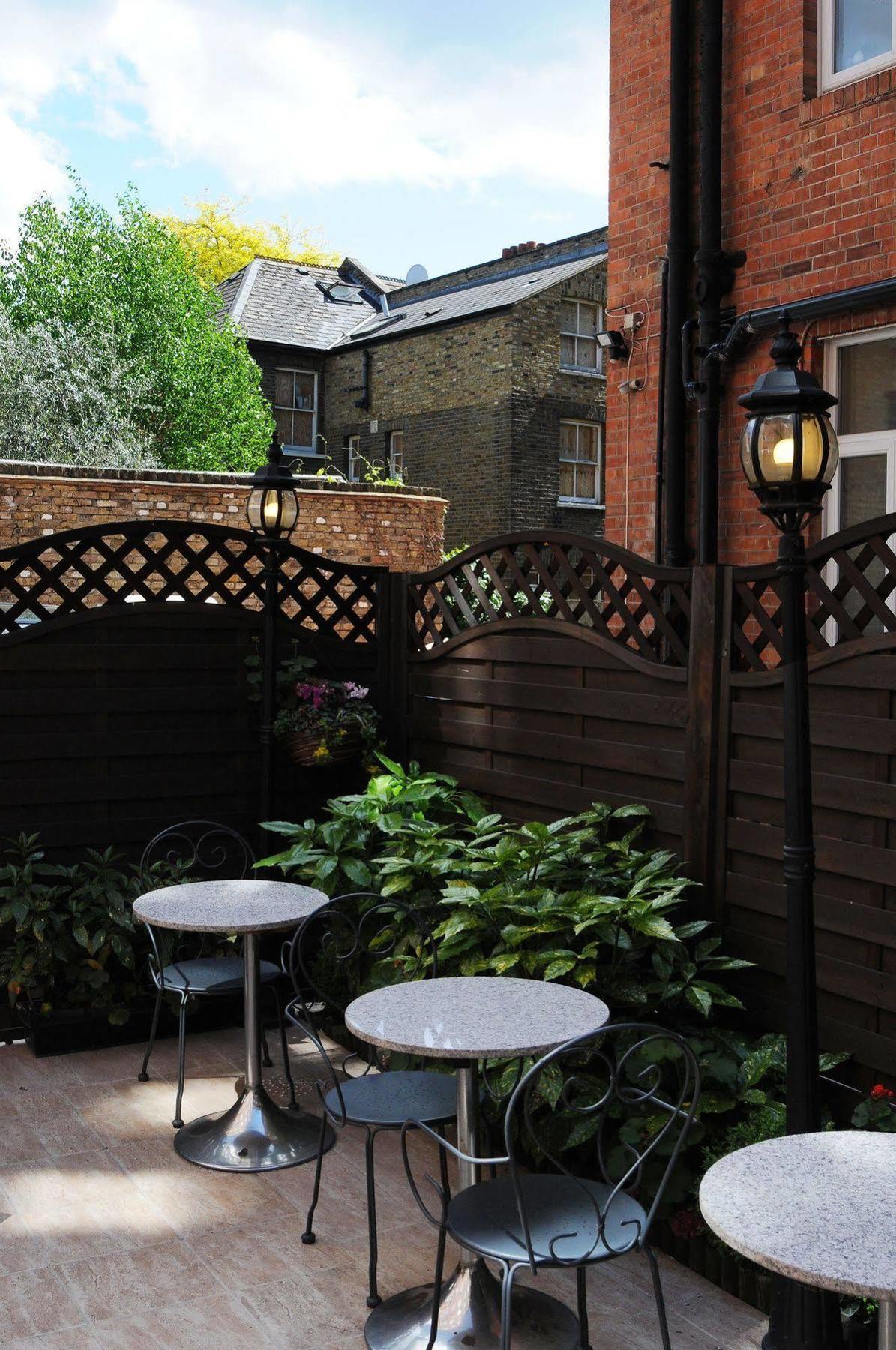 Hostel Abercorn House *